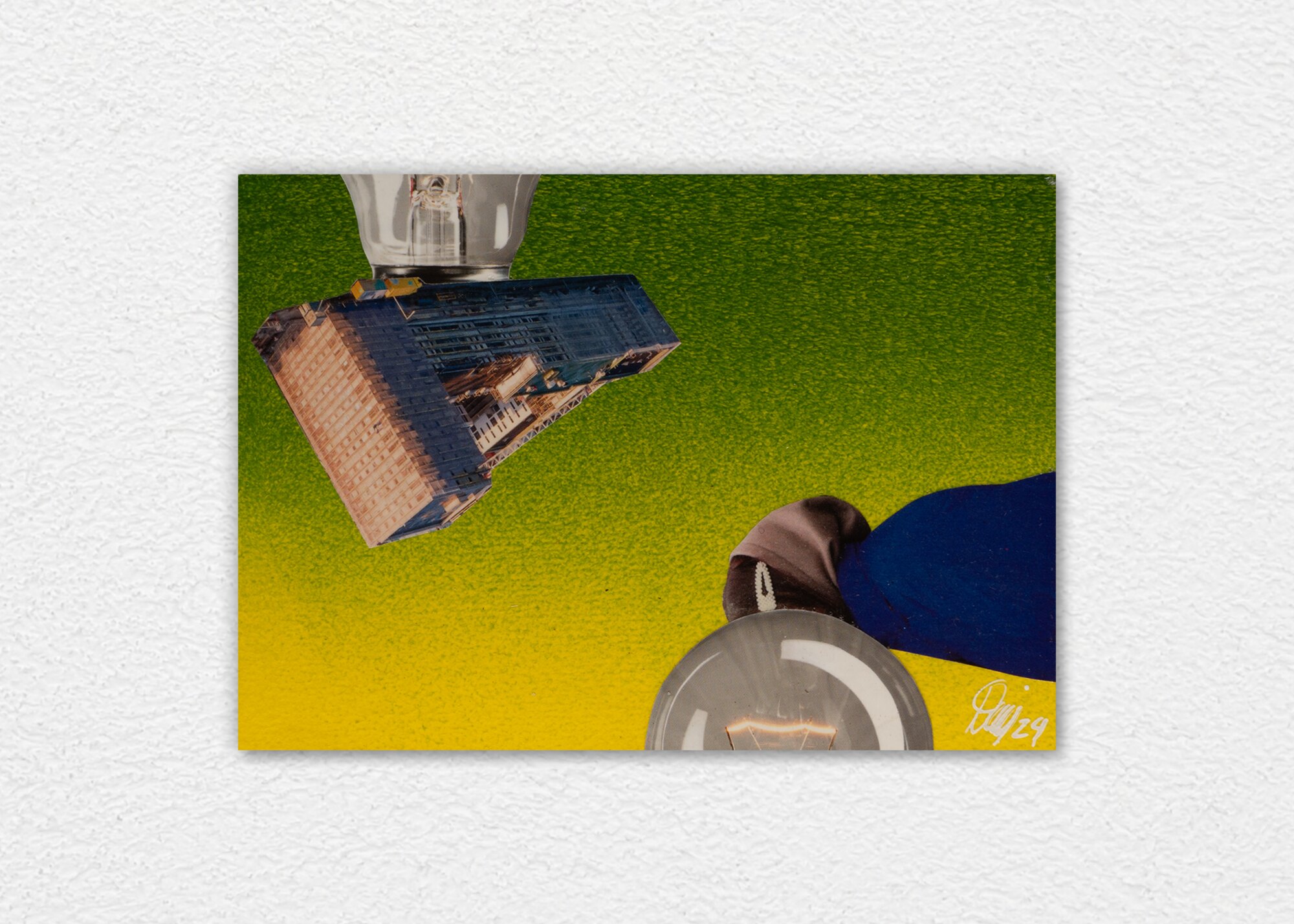 Originalcollage „Light Path“ in Wandansicht von Dima Dobrovolskij